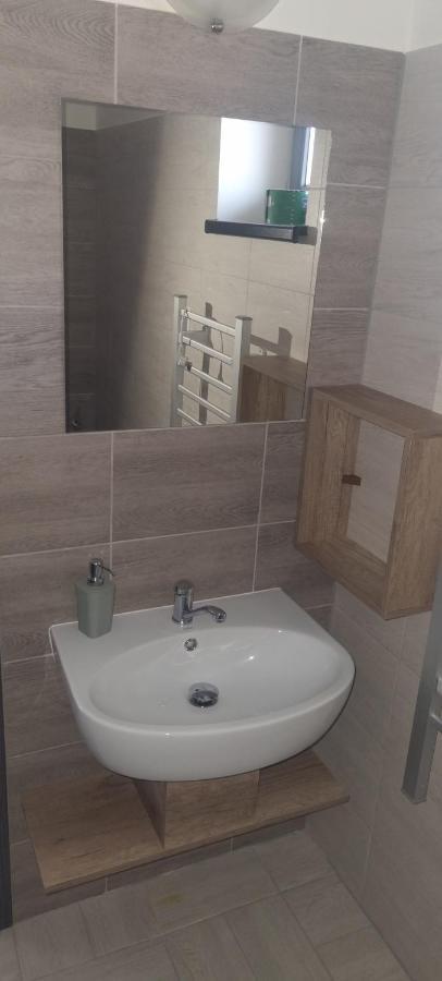 Alexej Apartmany Veľký Meder Exterior foto
